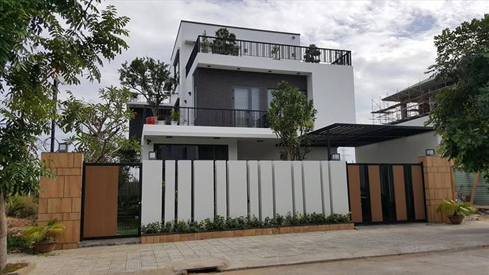 Nhà có 2 cổng nên đảm bảo cả 2 yếu tố khoa học và phong thủy