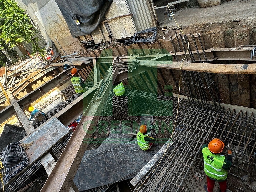 Lắp đặt cốt thép thi công móng bè