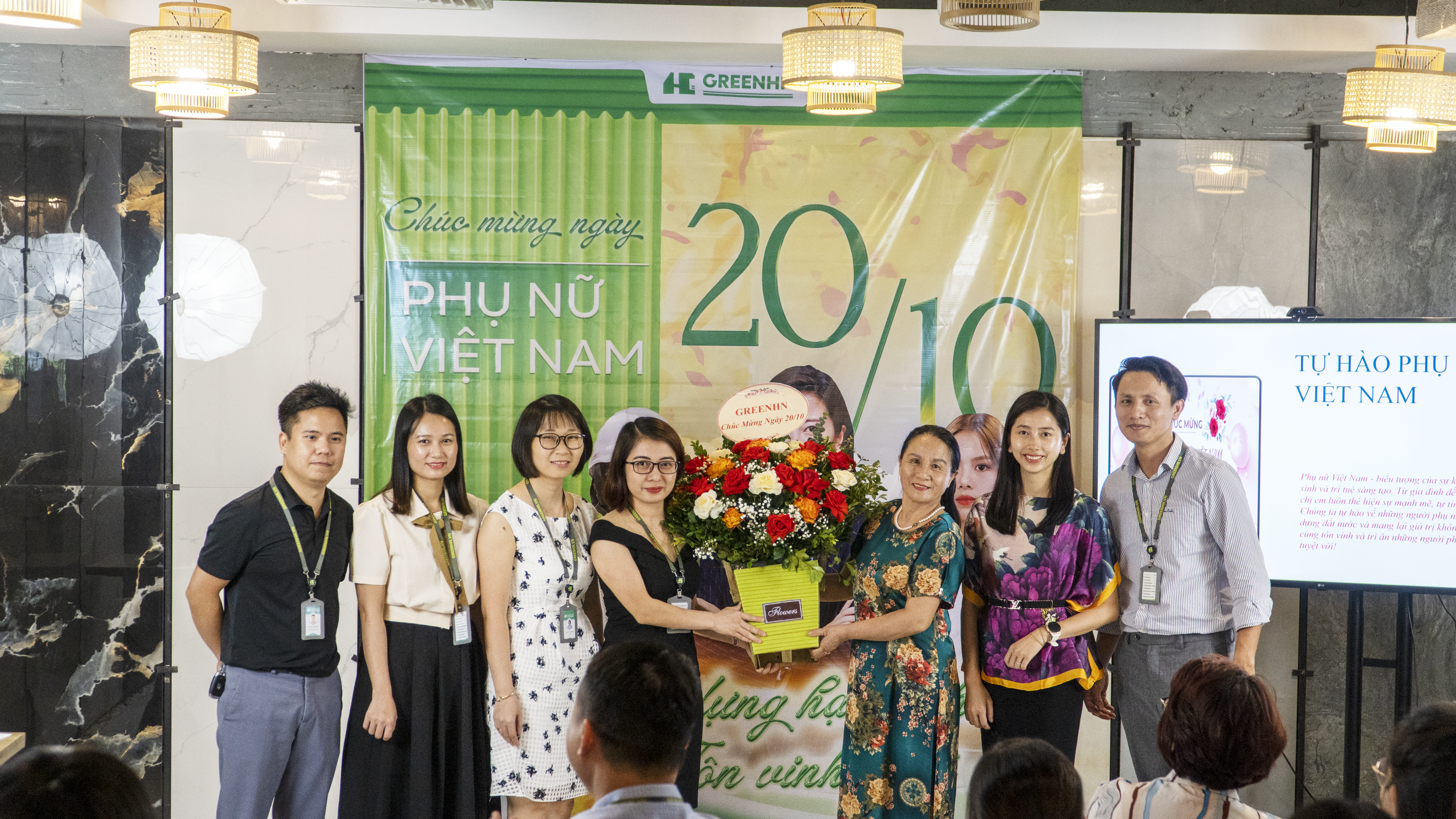 Ngày lễ 20/10 ấm áp, đong đầy niềm vui của chị em GreenHN