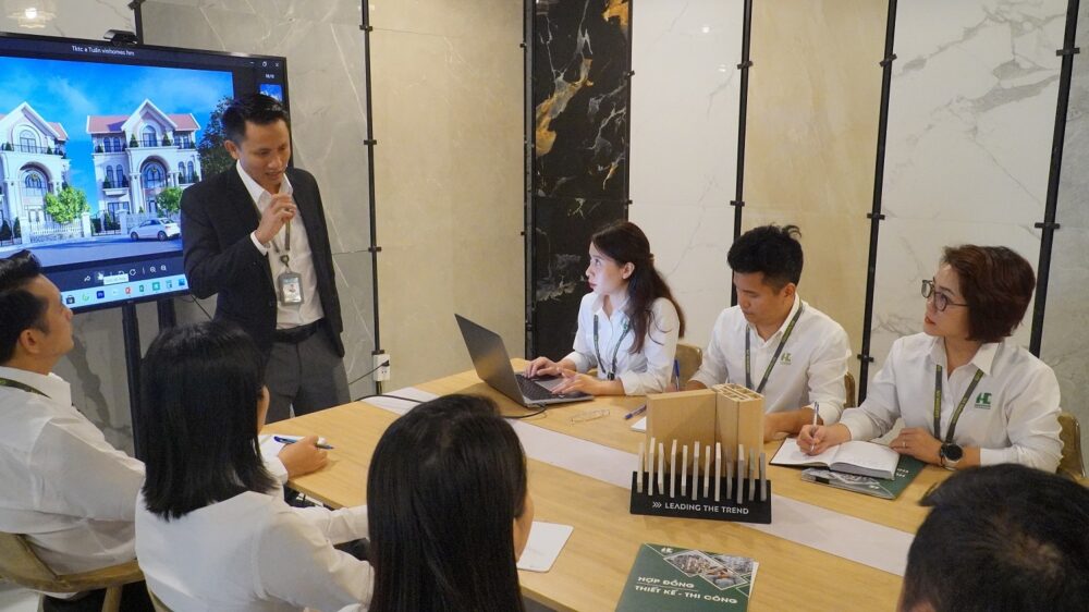 Doanh nghiệp chúc xuân 2025