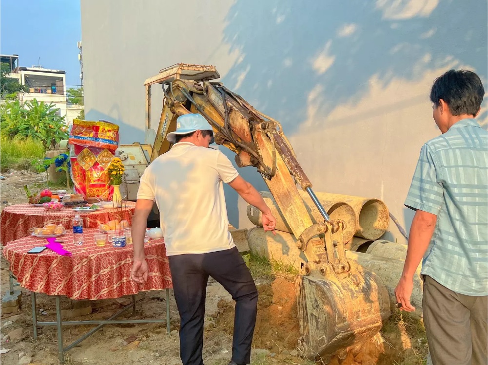 Xem ngày động thổ mang may mắn