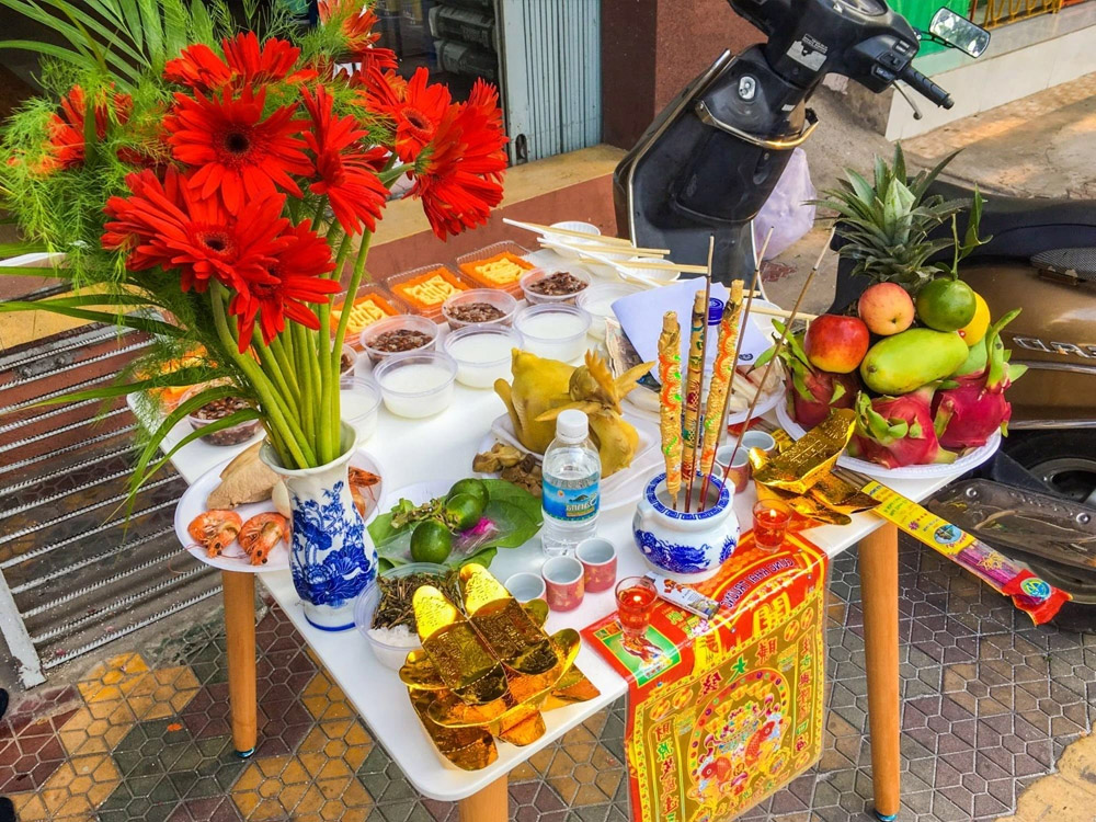 Nghi tức cúng động thổ có mâm cúng mang may mắn